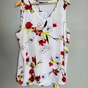 Apt. 9 Floral sleevless top